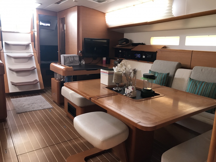 Yacht Cleaning